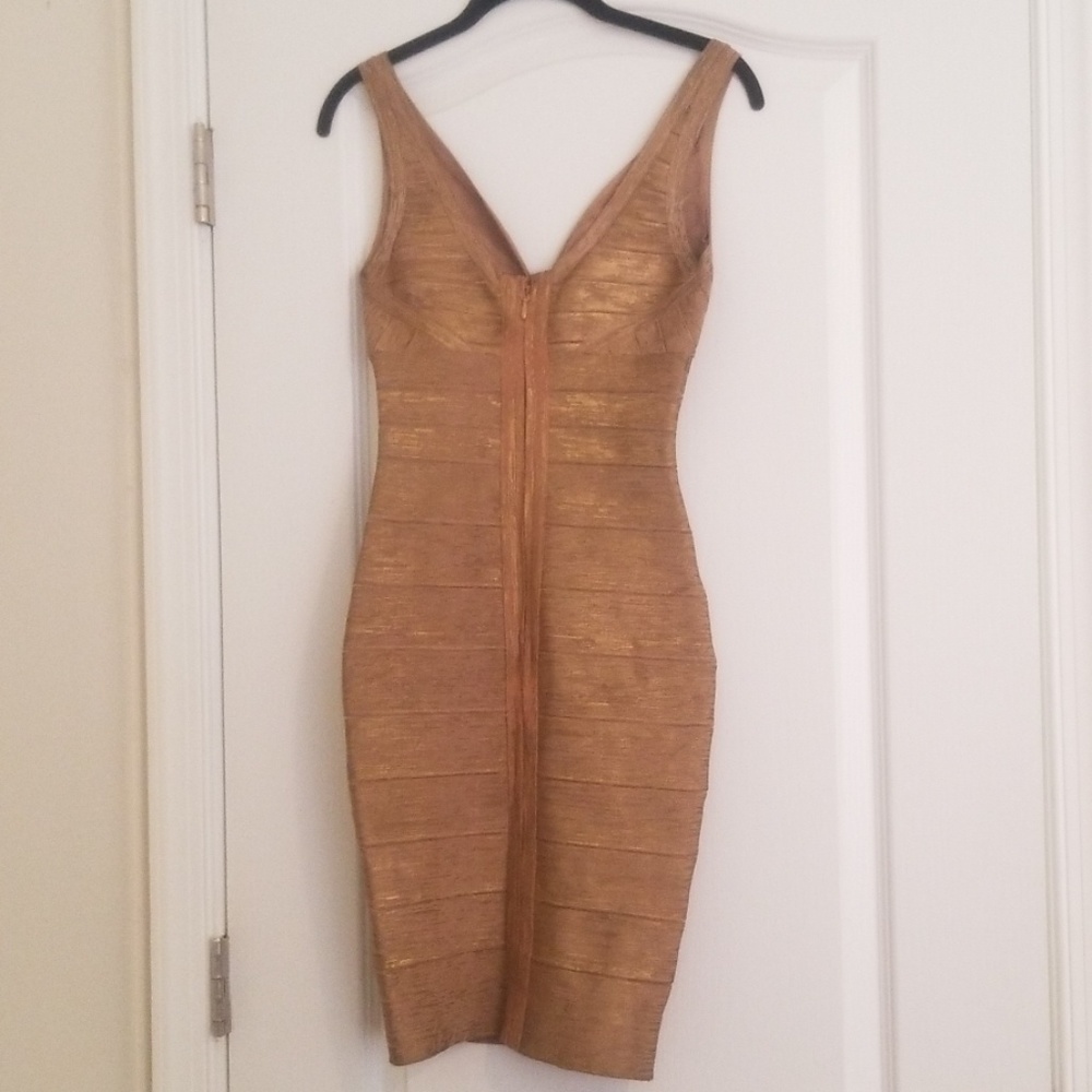 Dress - Picture 2 of 5